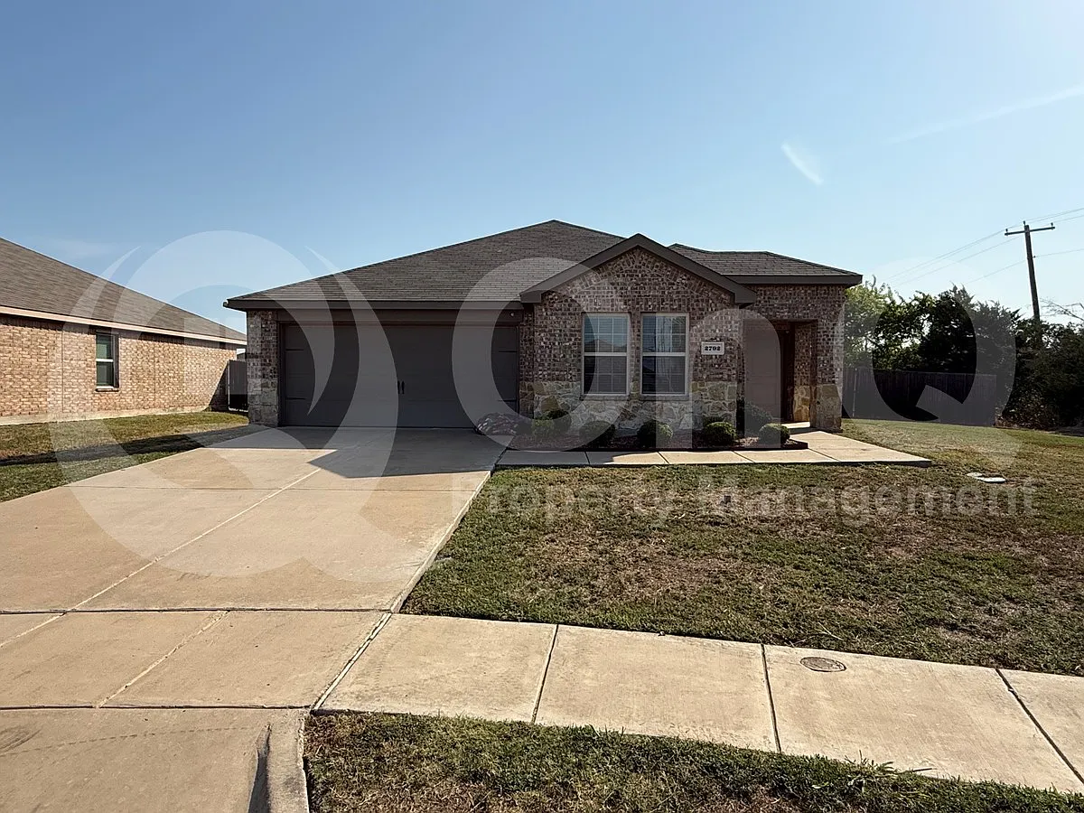 3 bed, 2.0 bath, 1531 sqft, $2,125 — Photo 2
