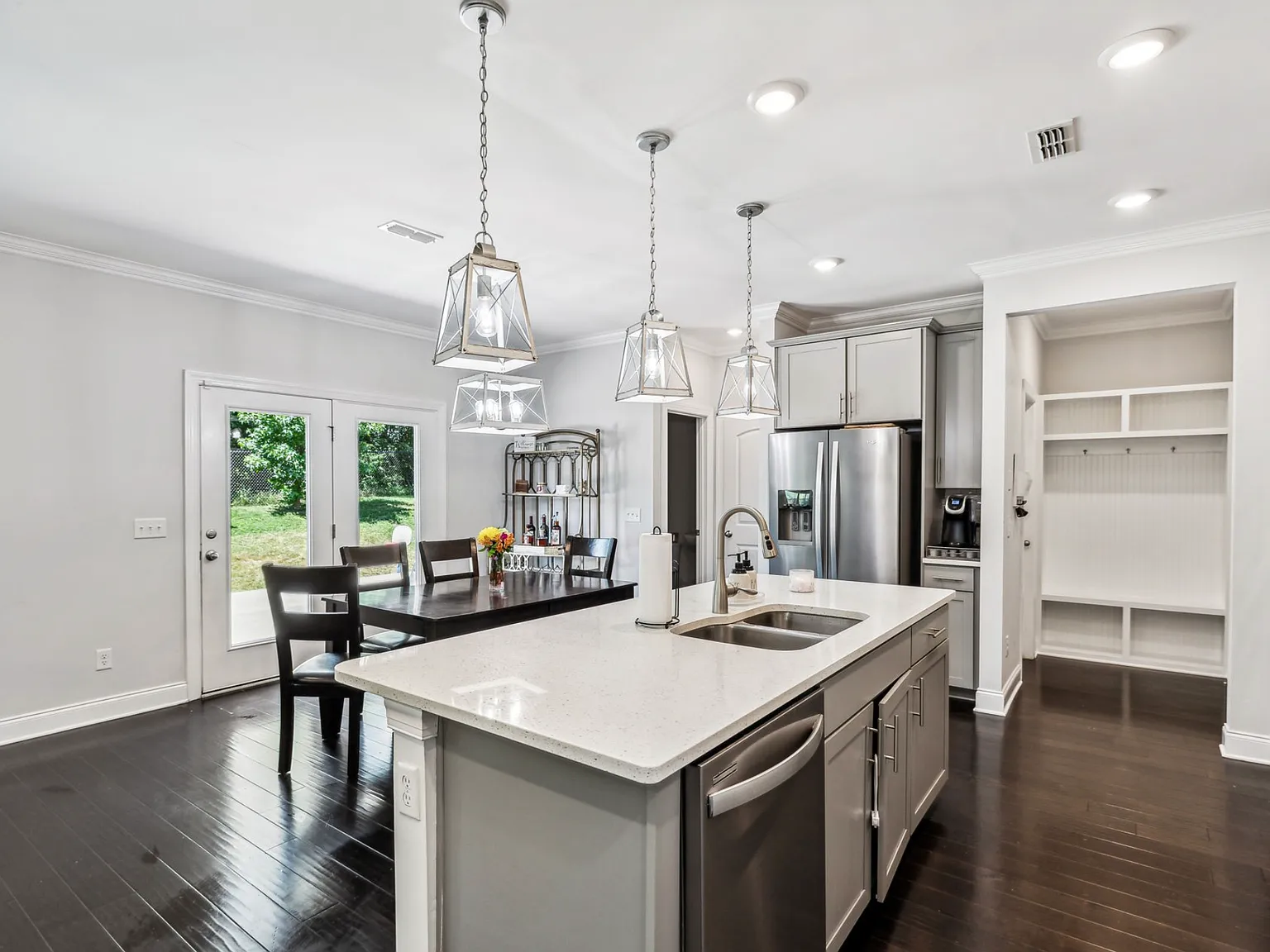 5533 Mulligan Ct — Photo 4