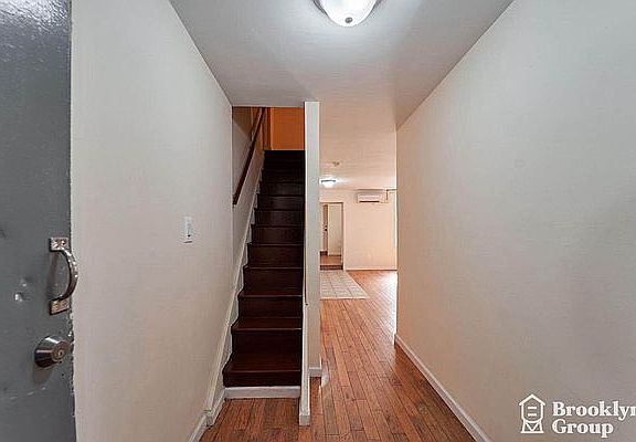 3rd image of 354 Lexington Ave #1