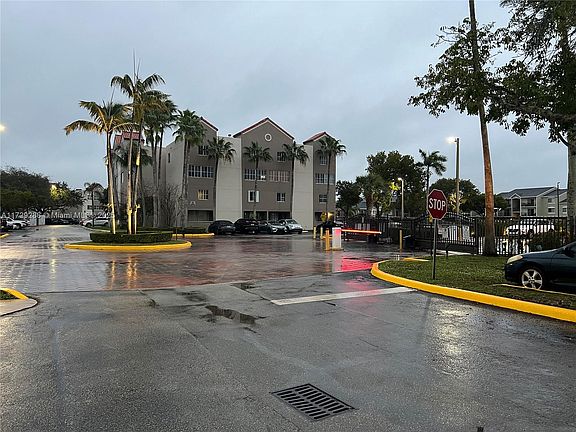 4th image of 6195 NW 186th St APT 306