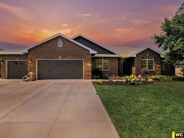 1309 Skyline Dr, Blair, NE 68008