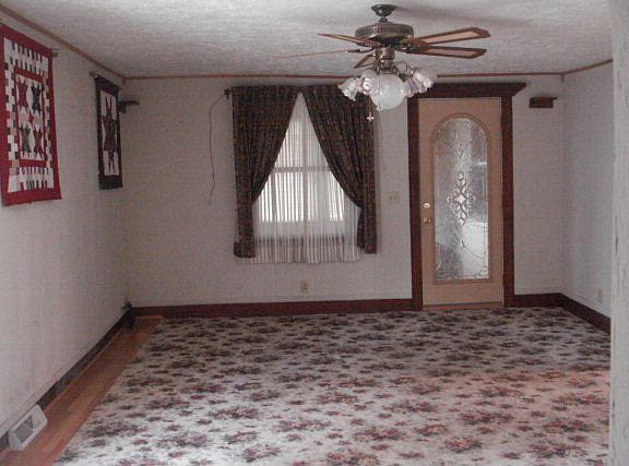 4th image of 1260 Park Ave E