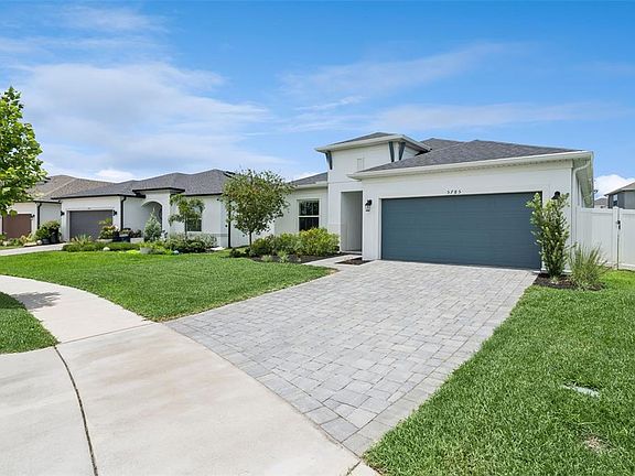 2nd image of 5785 Wallis Ln