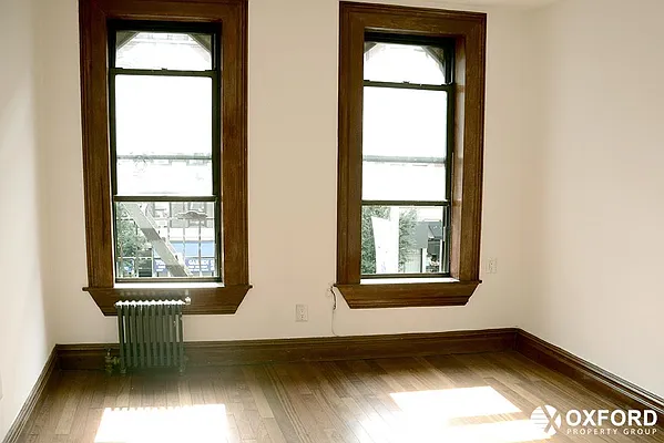 Rented by Oxford Property Group | media 17