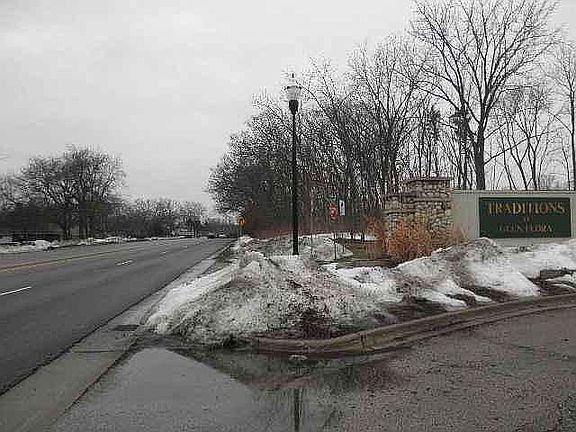 2nd image of 2559 Clubhome Lane