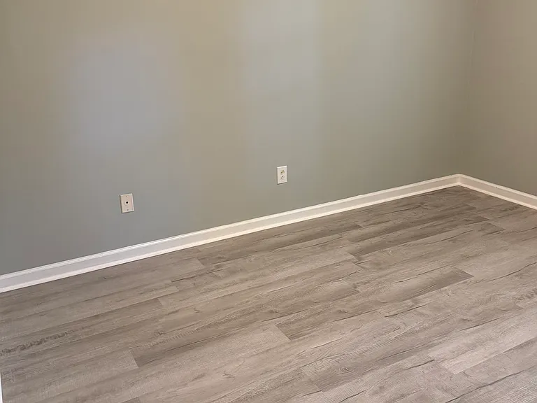 623 Carolina Ave — Photo 17
