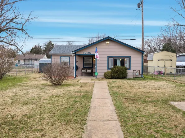 1205 S Vine St, Wichita, KS 67213