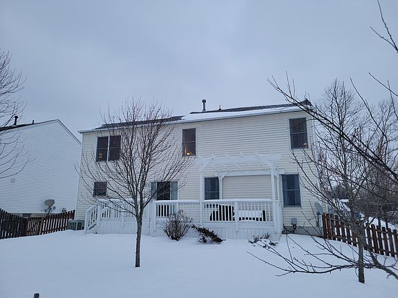 4th image of 819 Corylus Dr SW