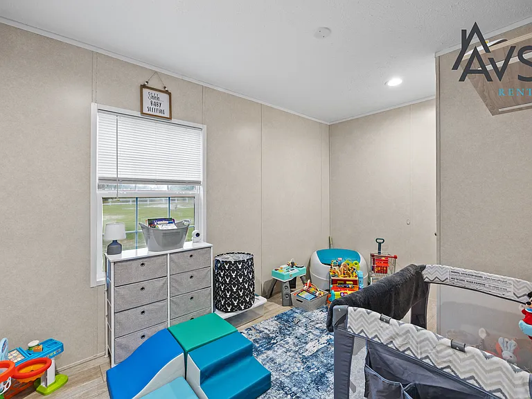 396 Volliedale Dr — Photo 12