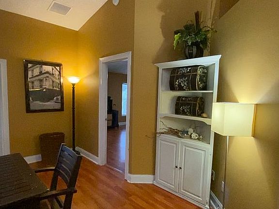 5th image of 6018 Charloma Dr