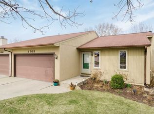 1708 Gryn Dr, Iowa City, IA 52246