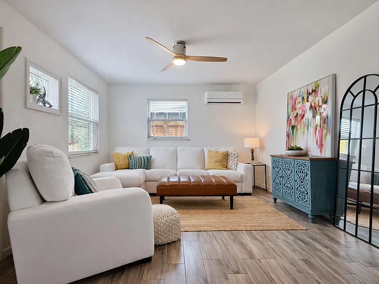 2440 Anastasia Dr — Photo 4
