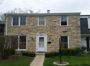 7623 Manchester Mnr, Hanover Park, IL 60133