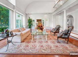19 Scott Ct, Allendale, NJ 07401