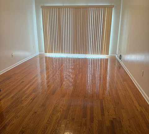 3rd image of 75 Littleton Ave