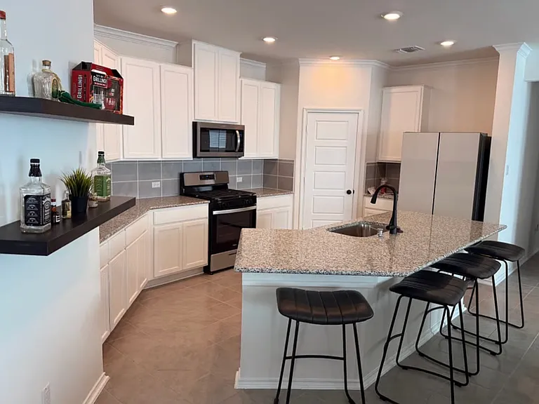 3922 La Contenta Ln — Photo 4