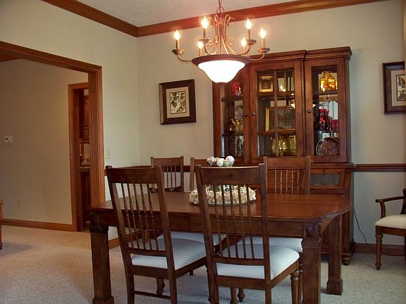 5th image of 758 Deer Creek Dr