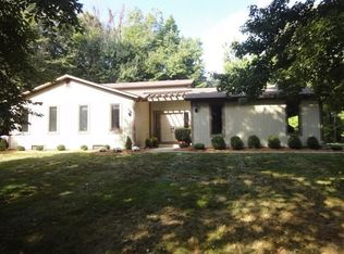 375 Fern Hill Dr, Granville, OH 43023
