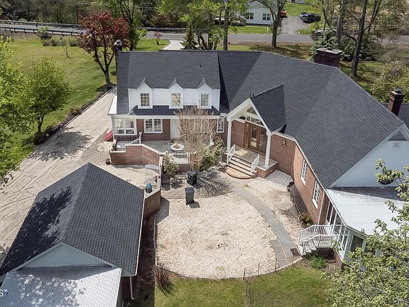 4th image of 187 Hockhockson Road