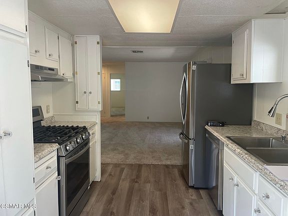 5th image of 1 Irena Ave #115