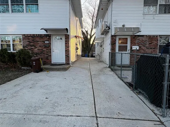 3422 Brookside St #1, Little Neck, NY 11363