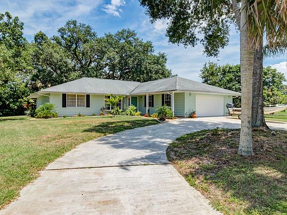 2nd image of 3270 Arbor Oaks Ln