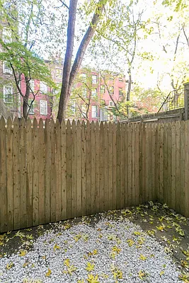 Rented by MNS | media 12