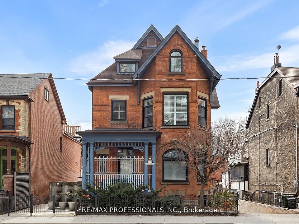 1st image of 253 Wellesley St E #C