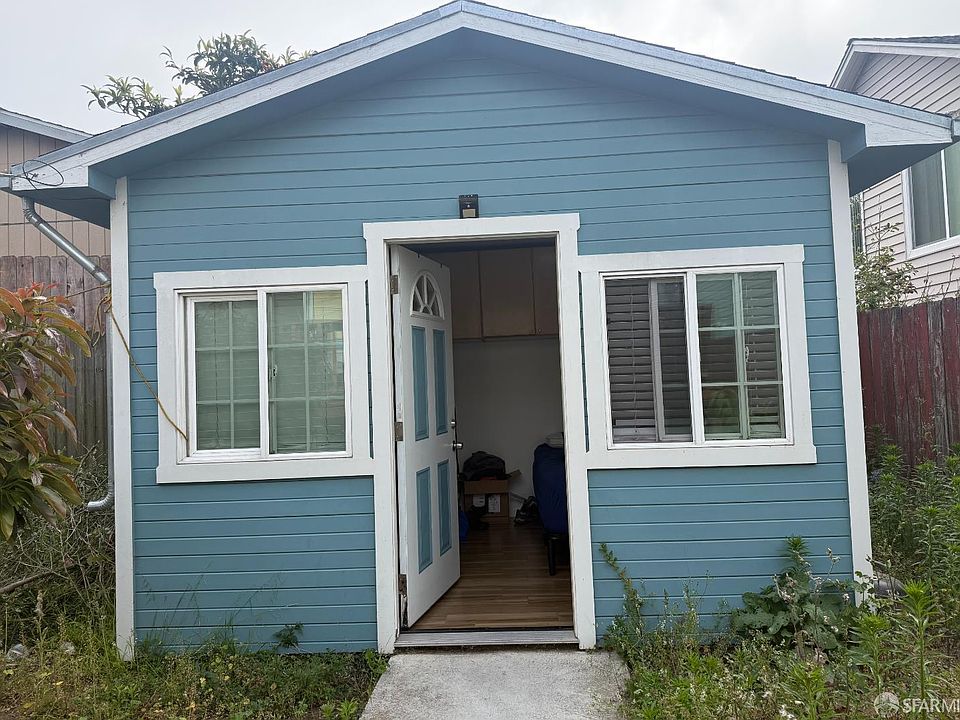 2nd image of 138 Crocker Ave