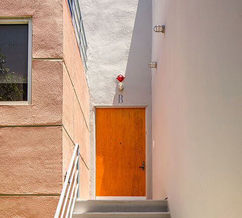 3rd image of 2433 28th St APT B