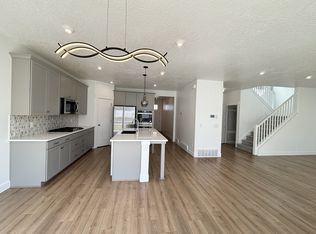 6086 W Esker Terrace Ln, West Jordan, UT 84081