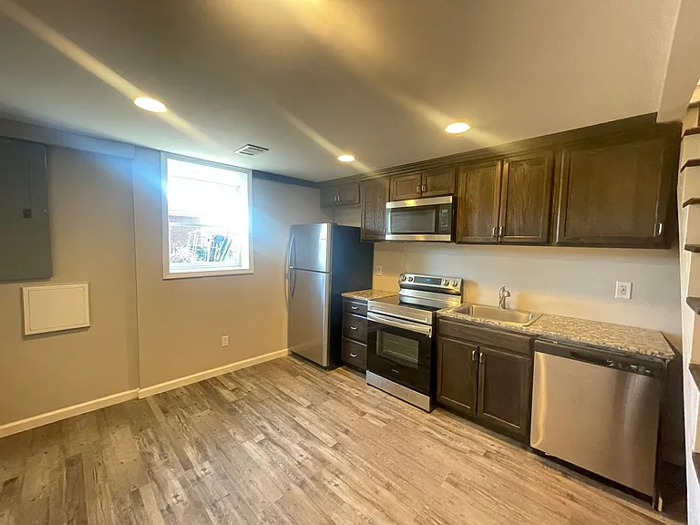 165 Conrad Dr — Photo 20