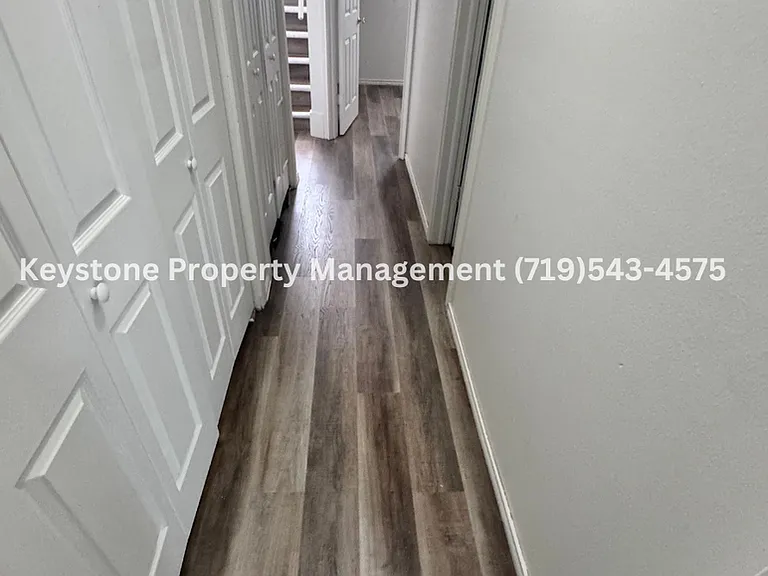 Charming Townhome in Pueblo West Comfortable & Convenient Living $1300/$1300 — Photo 6