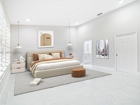 4th image of 22665 Meridiana Dr