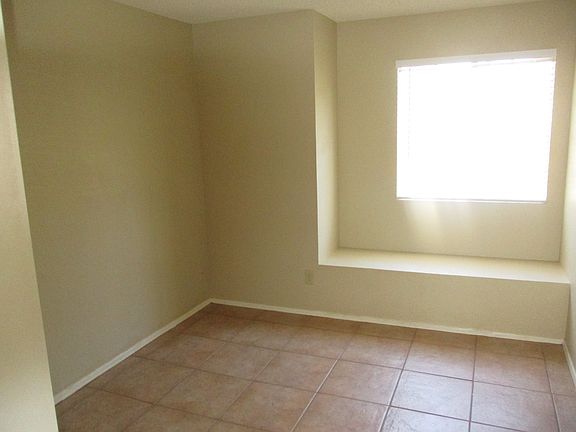 3rd image of 5157 W Mercury Way