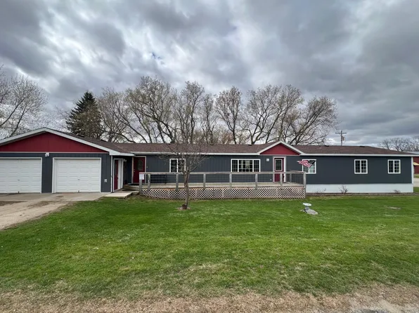 121 3rd St, Bluffton, MN 56518