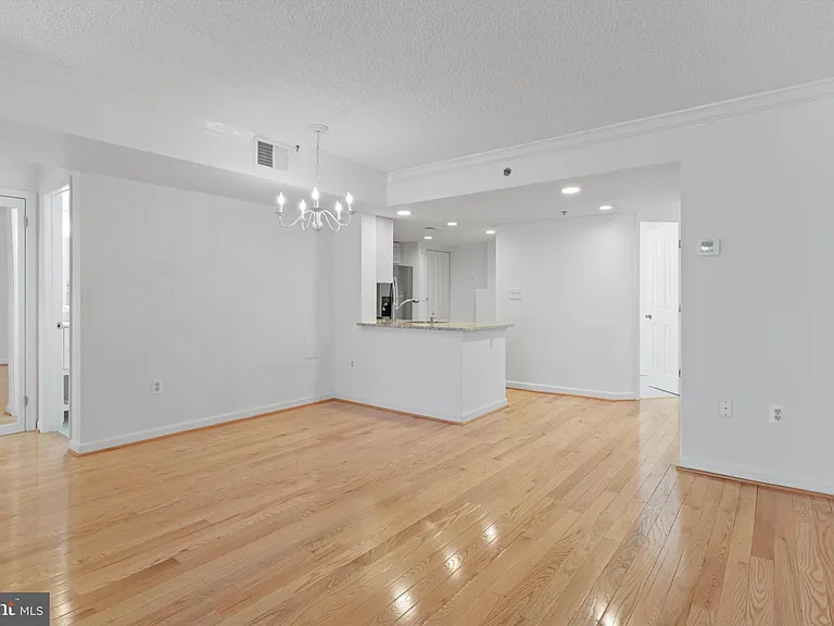 601 Pennsylvania Ave NW #612 — Photo 7