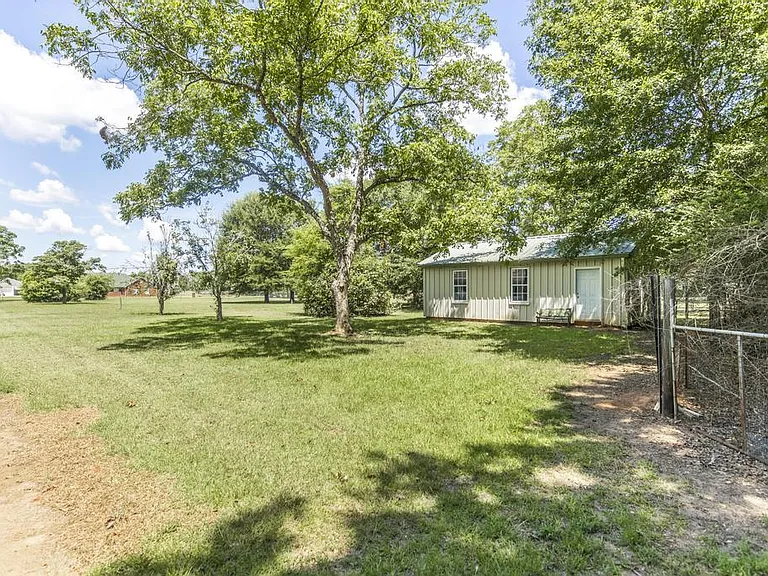 236 Blue Meadow Cir — Photo 5