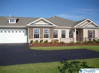 4 Moore Farm Cir, Huntsville, AL 35806