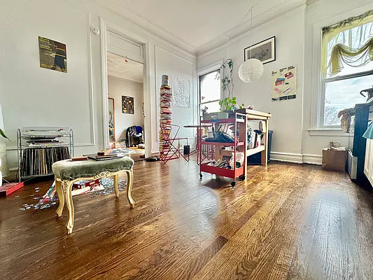 Rented by Outlive | media 1