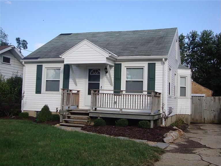 1st image of 2852 Ferncliff Ave