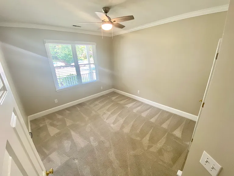 416 E Tremont Ave — Photo 17