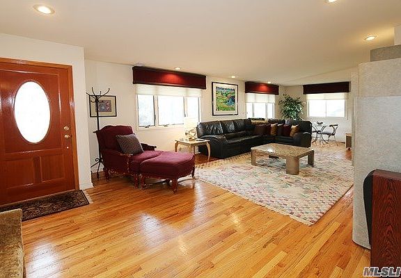 2nd image of 22 Madison Ave
