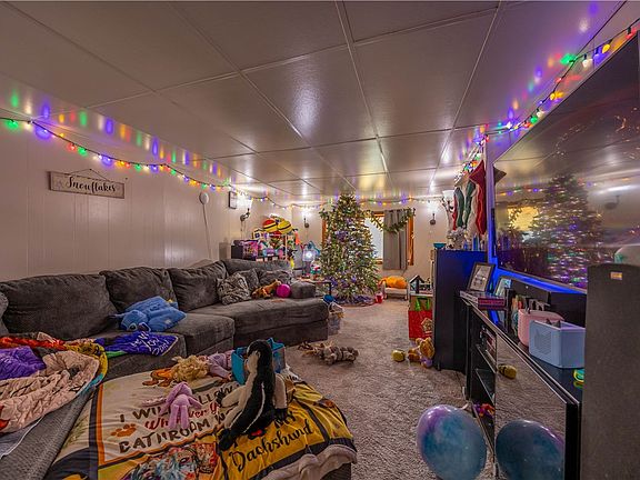 2nd image of 751 6th St