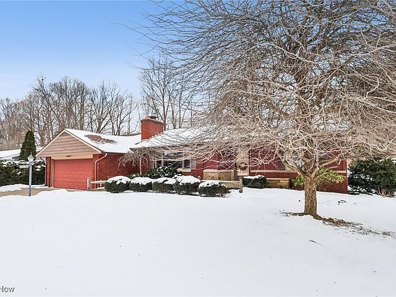 2nd image of 1955 Whitewood Dr