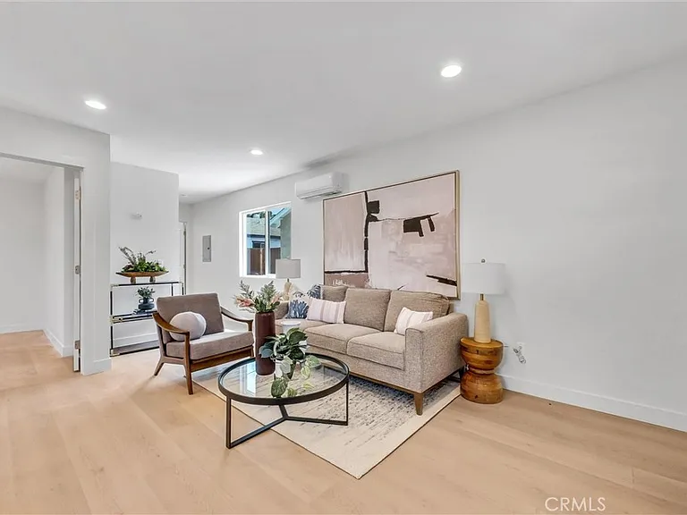 2305 Sesmas St — Photo 29