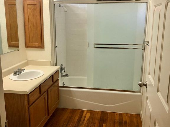 2nd image of 435 S 6th St #5