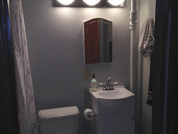 5th image of 411 Boylston Ave E APT 108