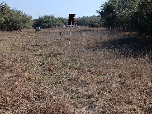 5th image of 737 Private Road 1065