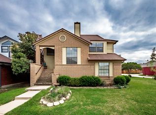 1100 Alameda Dr, Carrollton, TX 75007